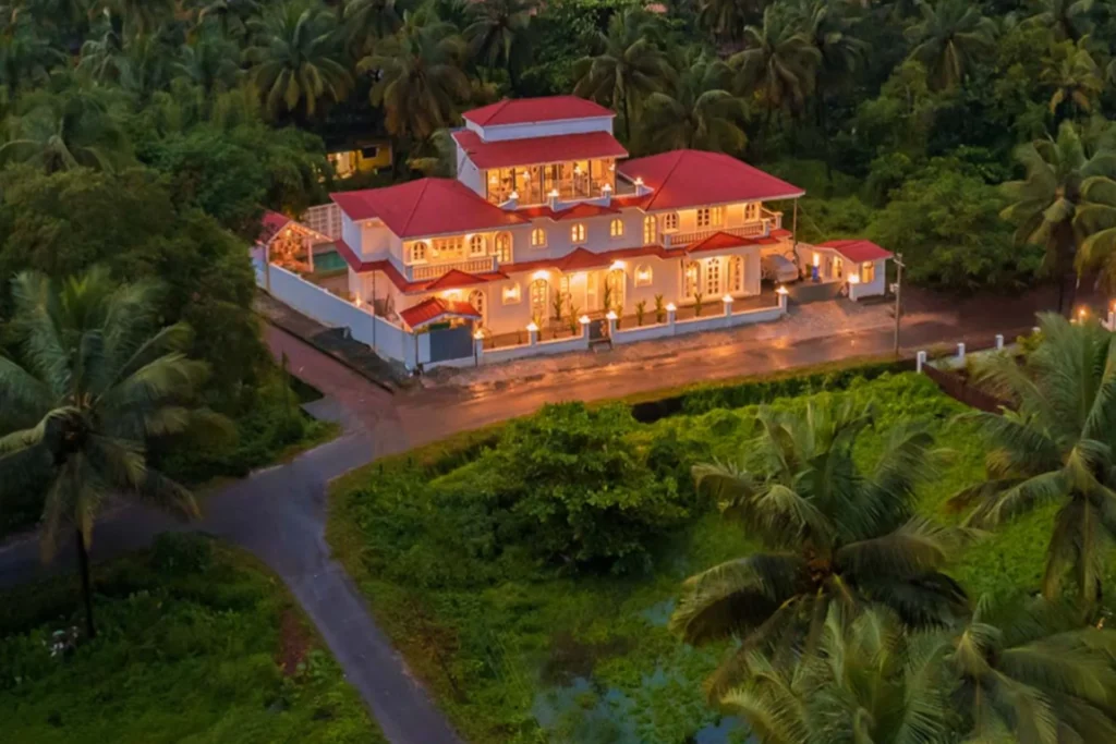 VODGA13 – 5 Bedrooms luxury Villa In Goa