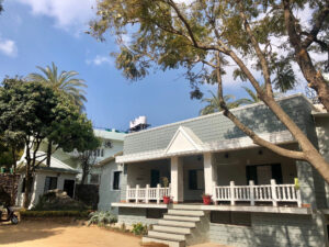 Colonial Villa with 6 Bedroom in Mount Abu - Agroha-villa-banner