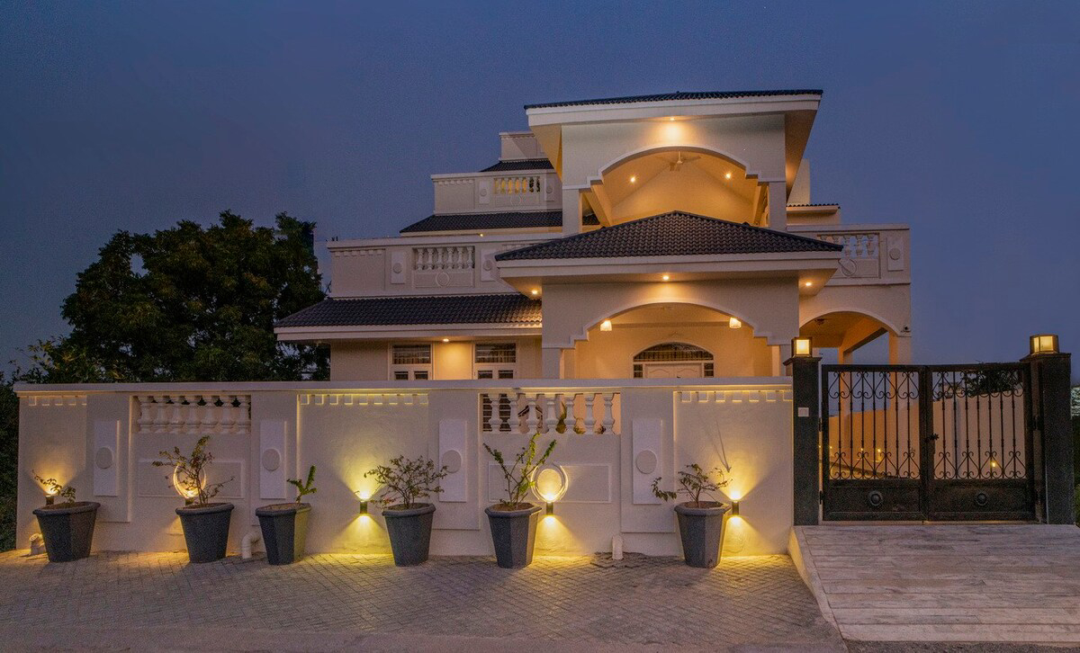 5 BHK Homestay with Aravalli Views - Anagha-banner