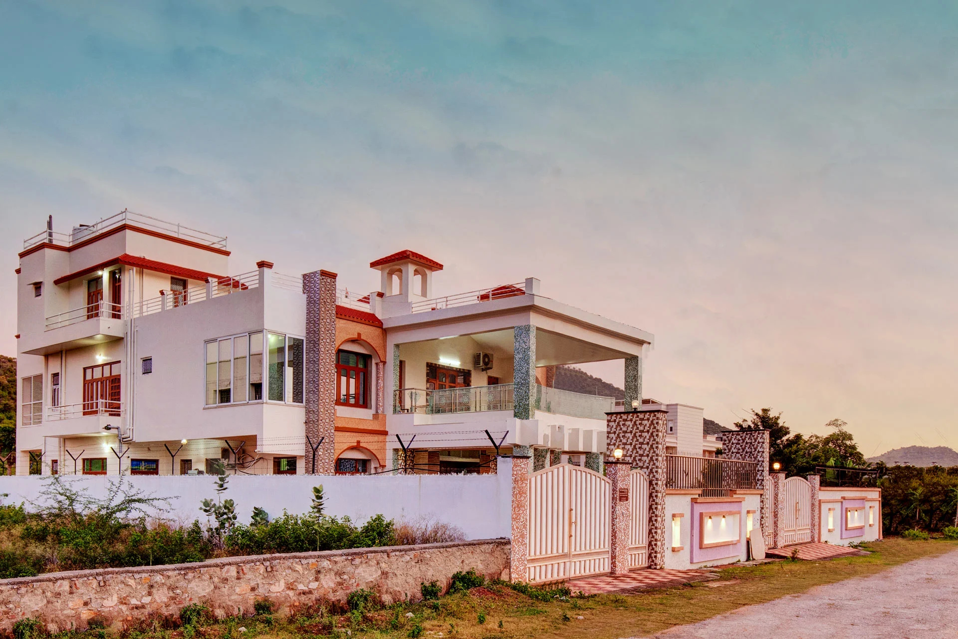 Luxury 3 BHK Villa - Arna-banner