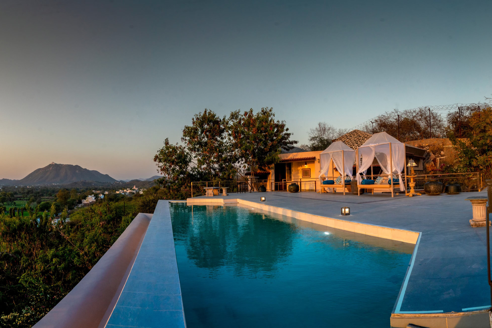 Luxury Getaway 4 BHK Villa - Park-Hill-Villa-banner