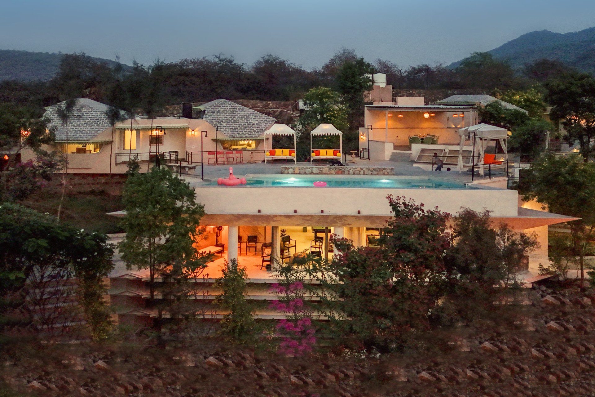 Luxury Getaway 4 BHK Villa - VODRJ57-Udaipur-banner