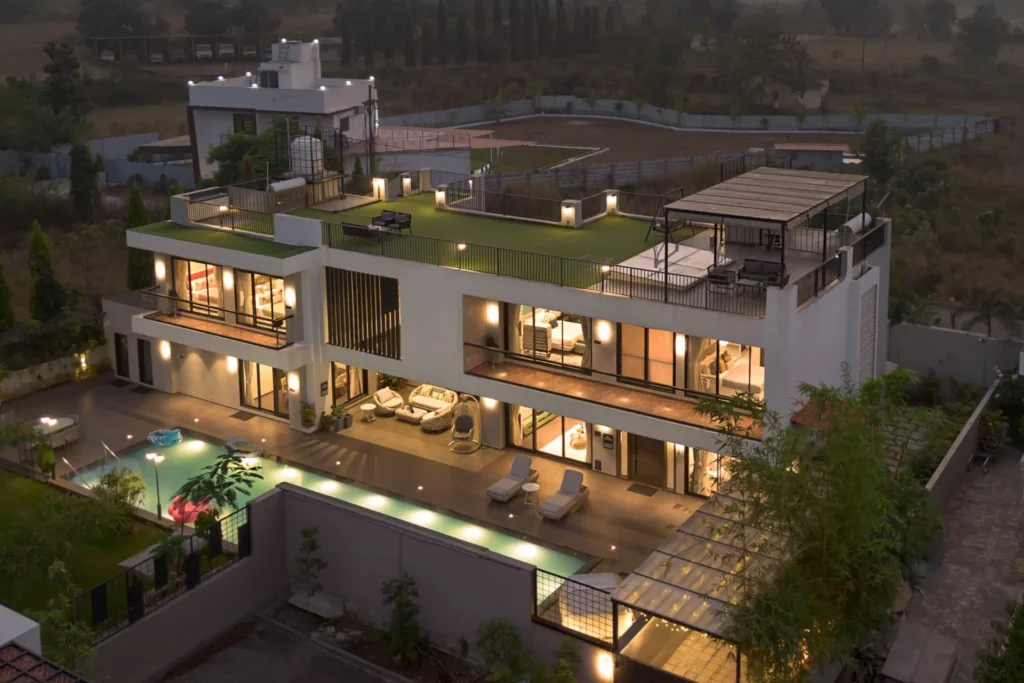 VODMH72 – Luxury 5 BHK Villa With Garden In Karjat