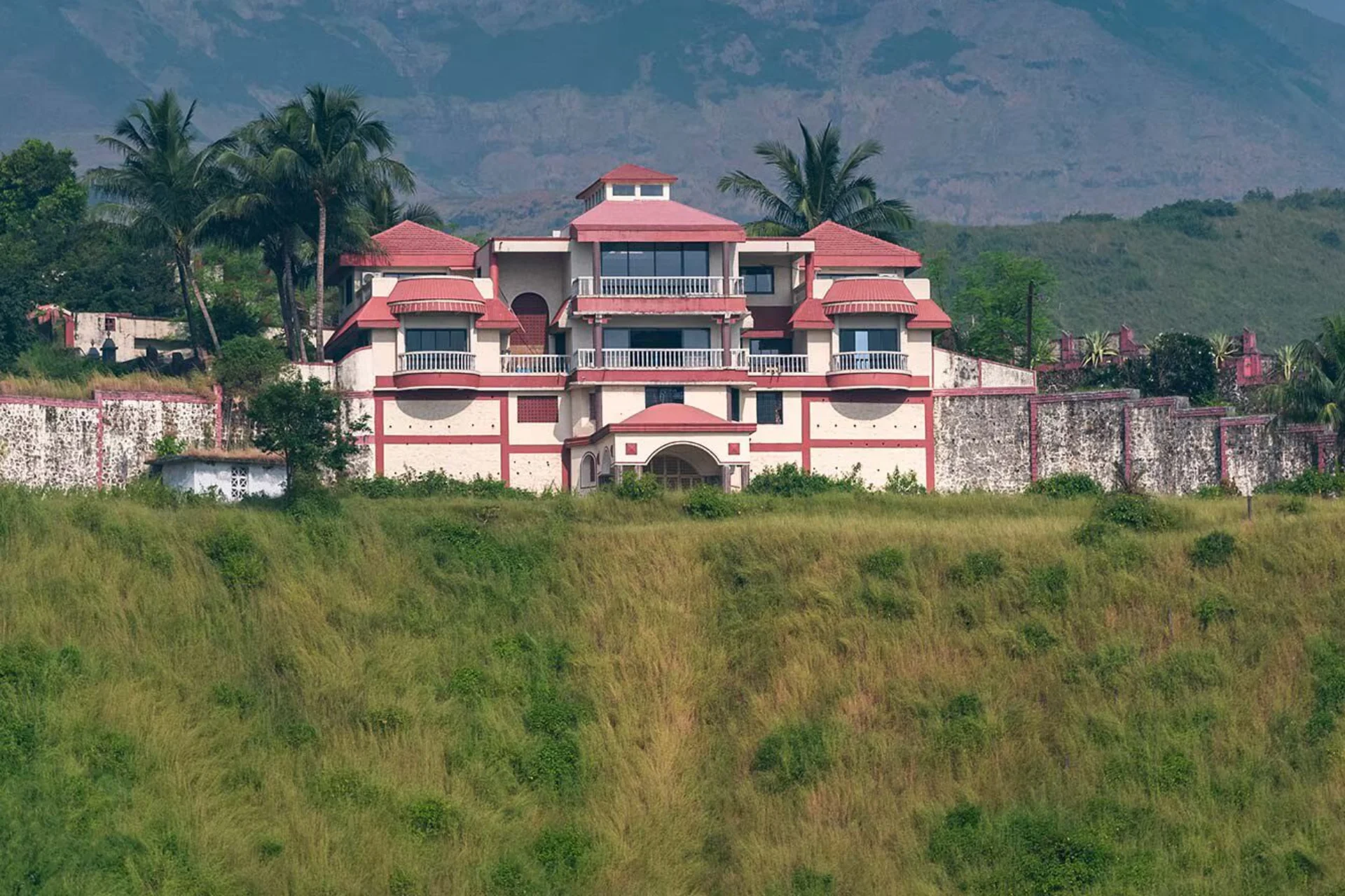 Luxury 6 BHK Villa with Terrace Pool - VODMH78-Karjat-banner