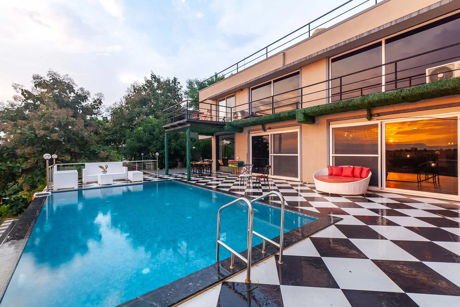 Luxury 9 BHK Pool Villa in Karjat - VODMH83-Karjat-banner