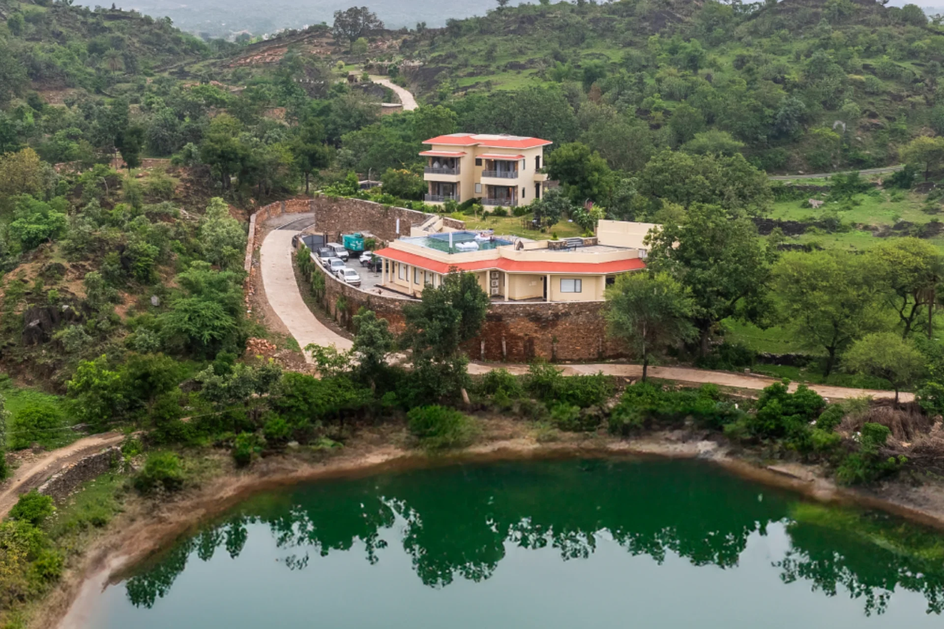 Luxury 5 BHK Villa with Garden - VODRJ100-Udaipur-banner
