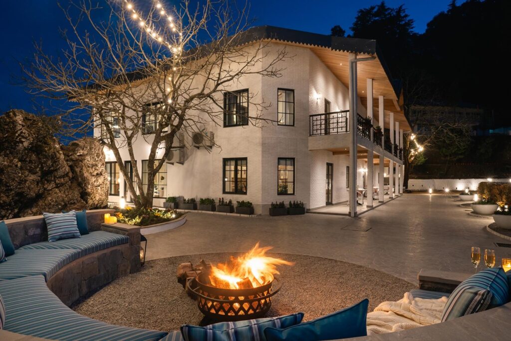 VODUK74 – Luxury 7 BHK Mountain View Villa In Mussoorie