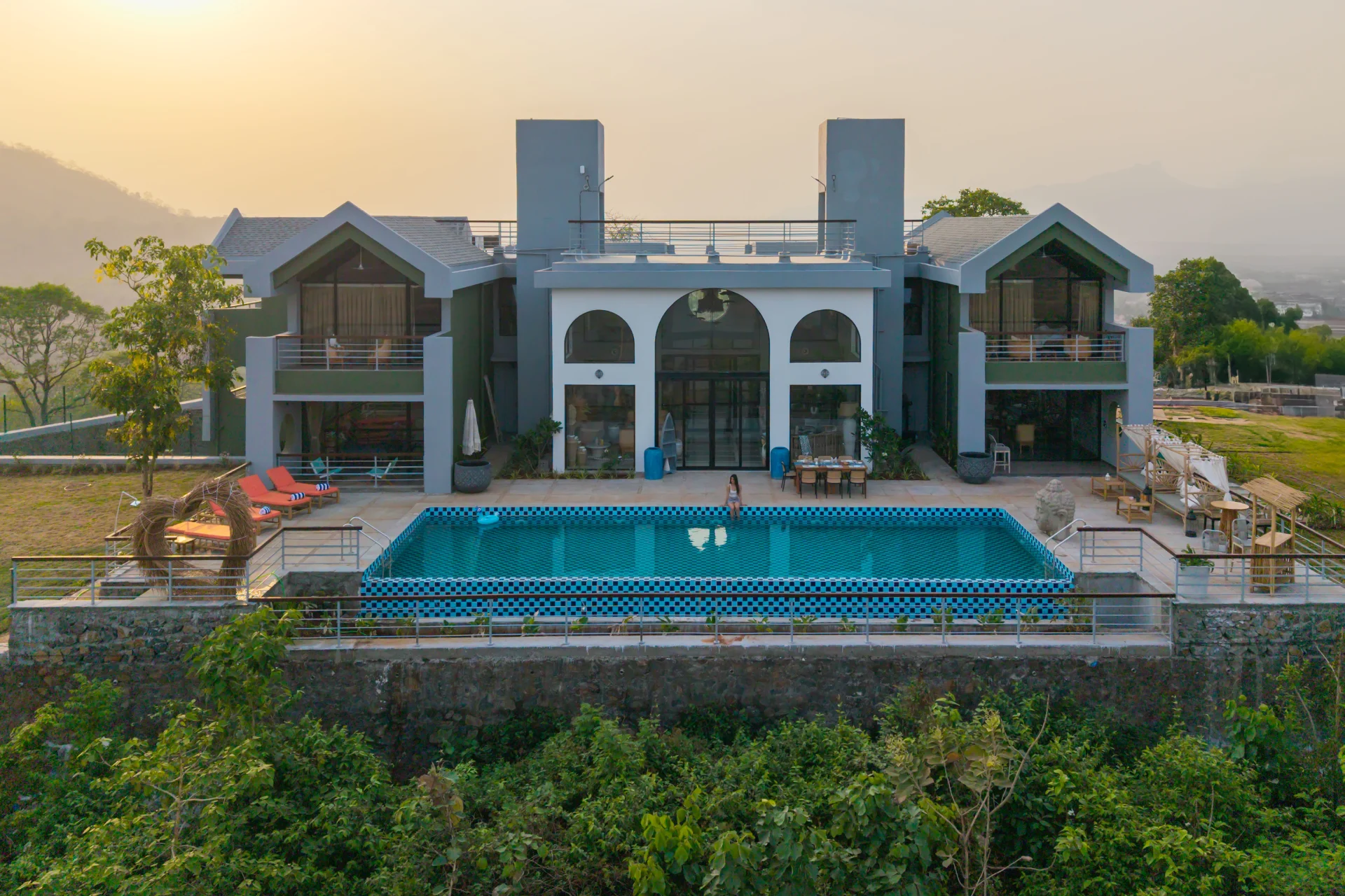 Luxury 5 BHK Lake View Villa - VODMH128-Karjat-banner