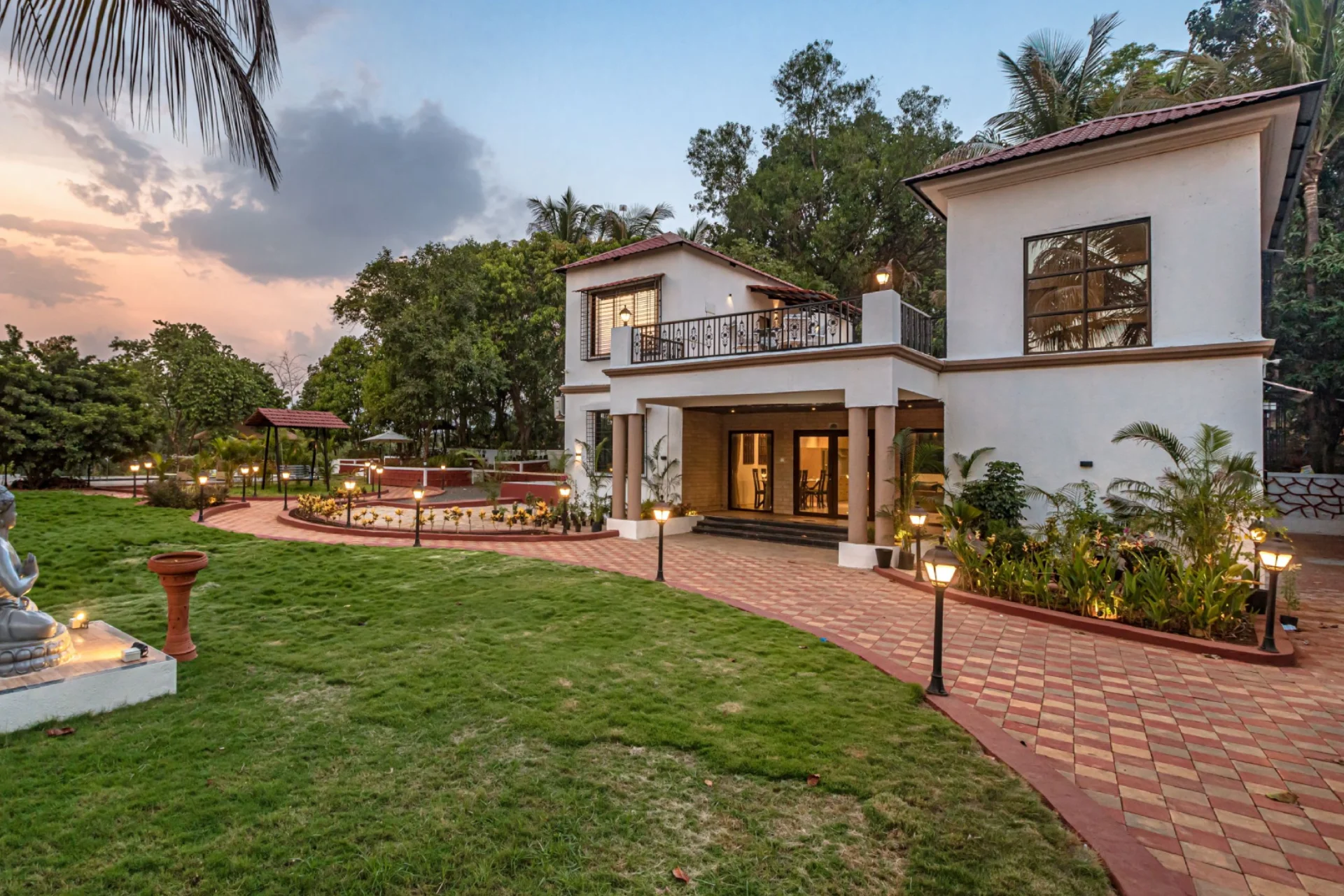 Luxury 5 BHK Riverside View Villa - VODMH147-Karjat-banner