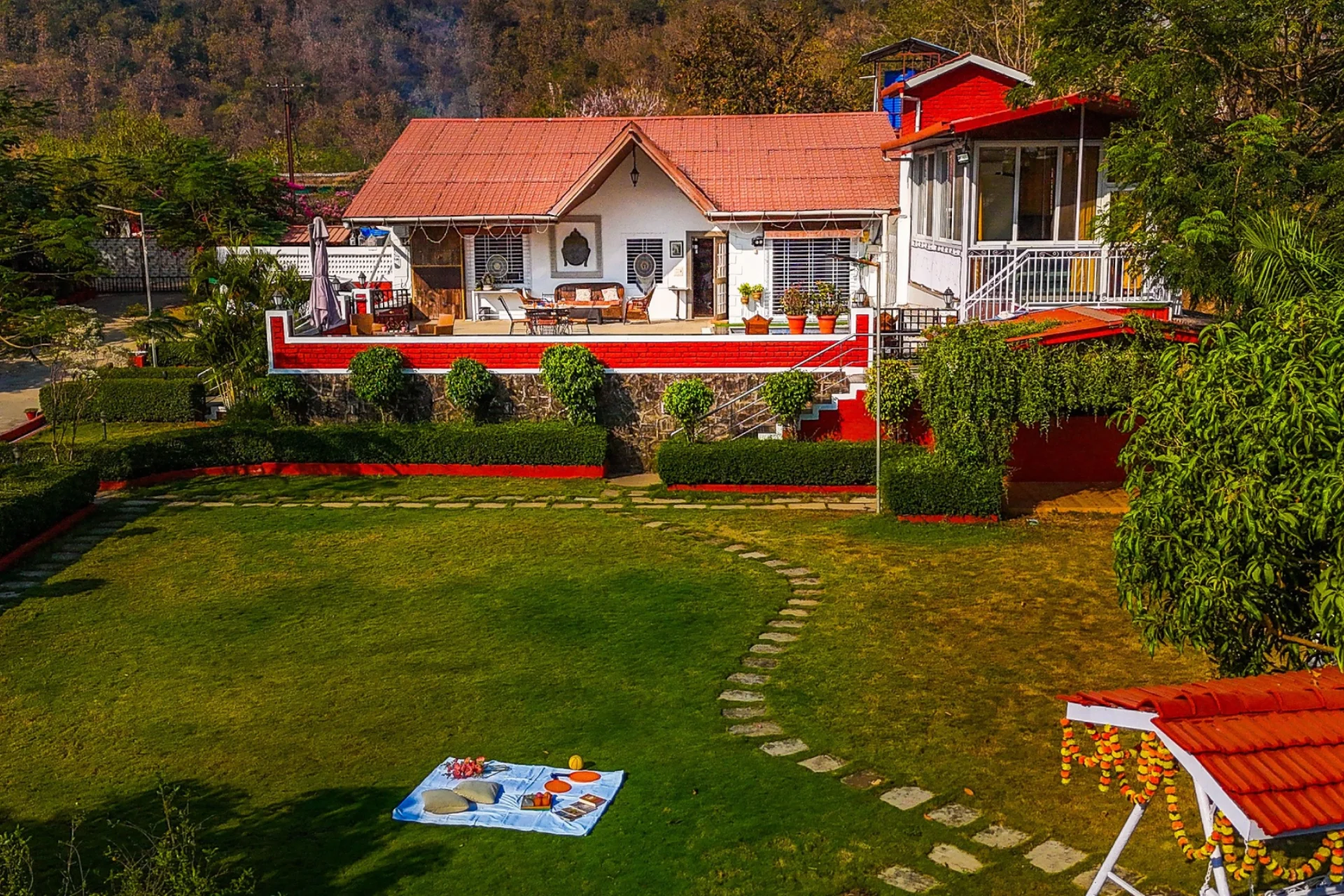 Luxury 4 BHK Villa with Pool - VODMH148-Karjat-banner