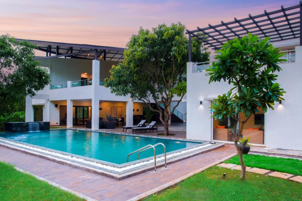 VODMH176 – Luxury 5 BHK Villa With Gazebo In Alibaug