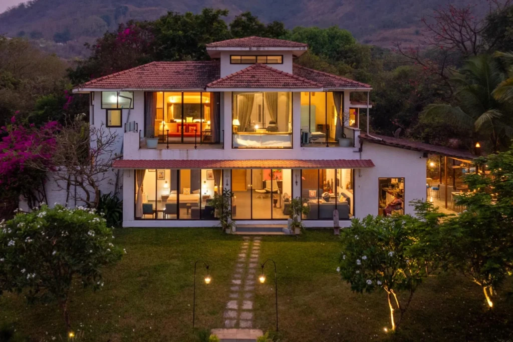 VODMH181 – 4 BHK Villa With Pool In Alibaug