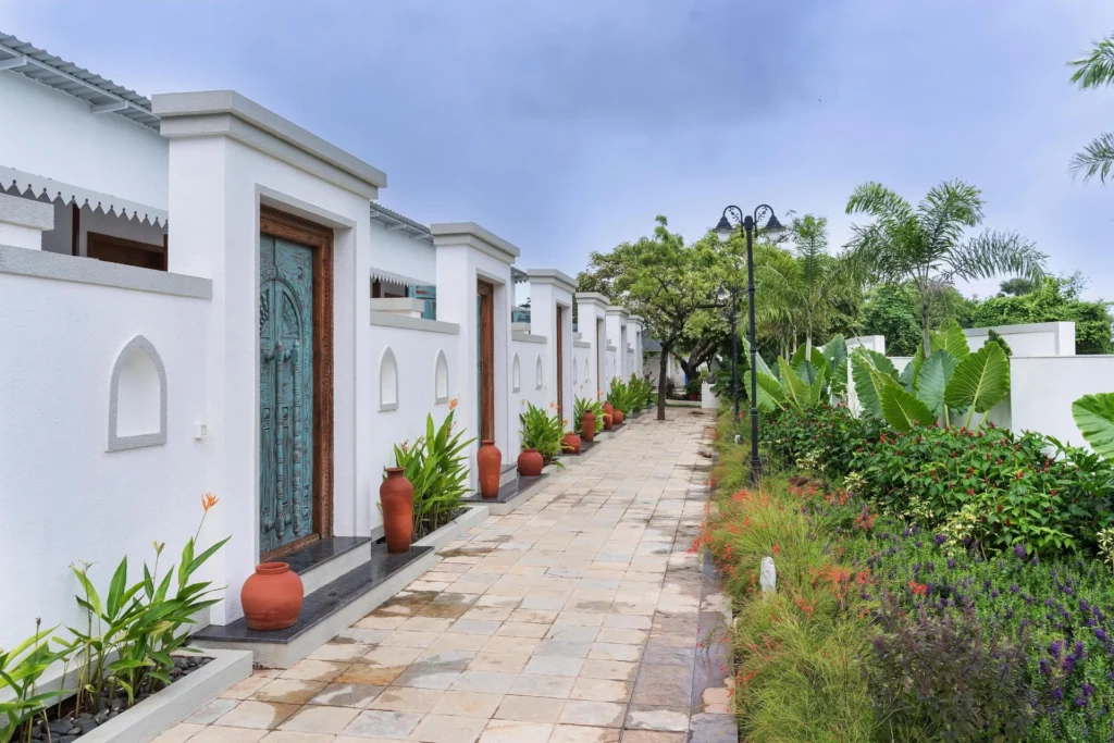 VODMH217 – 2 BHK Villa With Swimming Pool In Alibaug