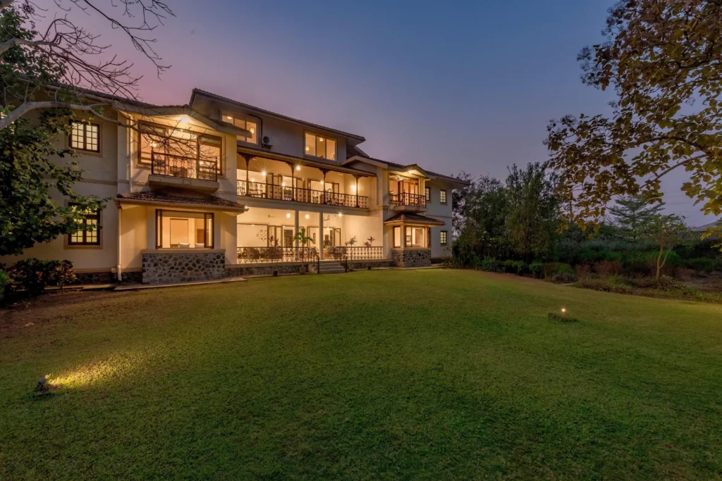 VODMH220 – 5 Bedroom Lawn Villa In Alibaug