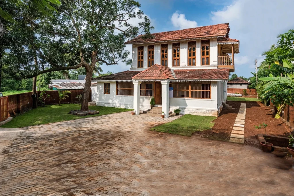 VODMH244 – 4 BHK Heritage Pool Villa In Alibaug