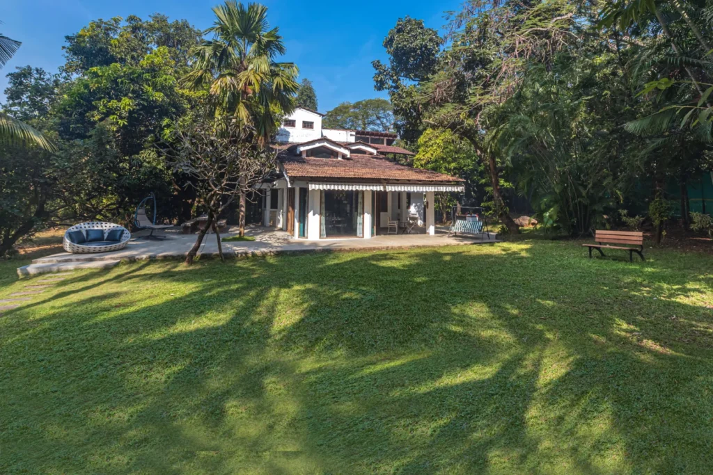VODMH246 – 3 BHK Villa With Lawn In Alibaug