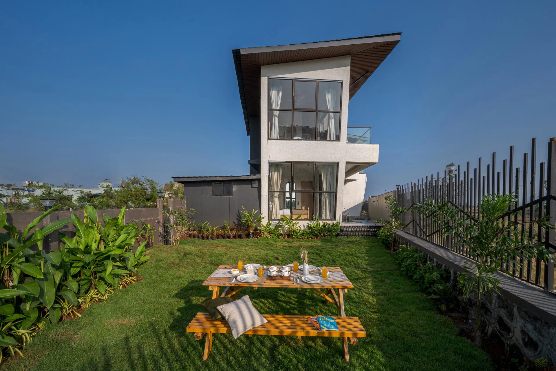 3 BHK Villa With Garden - VODMH262-Igatpuri-banner