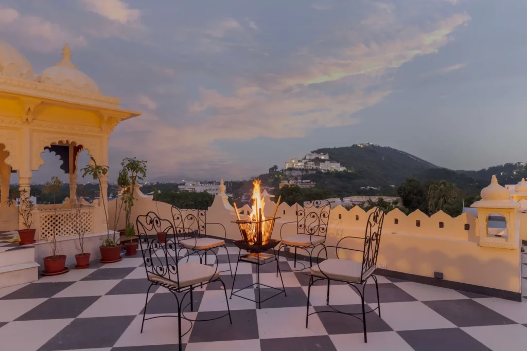 VODRJ139 – Luxury 8 Room Haveli In Udaipur