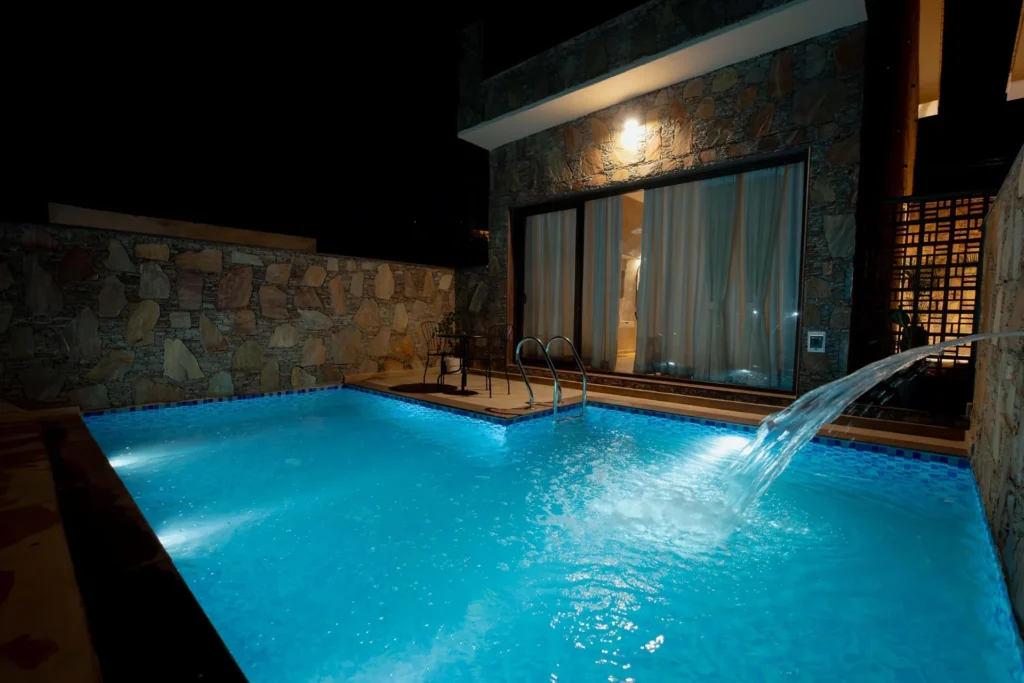 VODRJ153 – 4 BHK Swimming Pool Villa In Udaipur