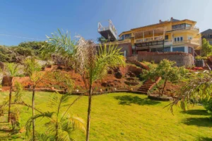 3 BHK Villa with Lawn - VODMH284-Mahabaleshwar-banner