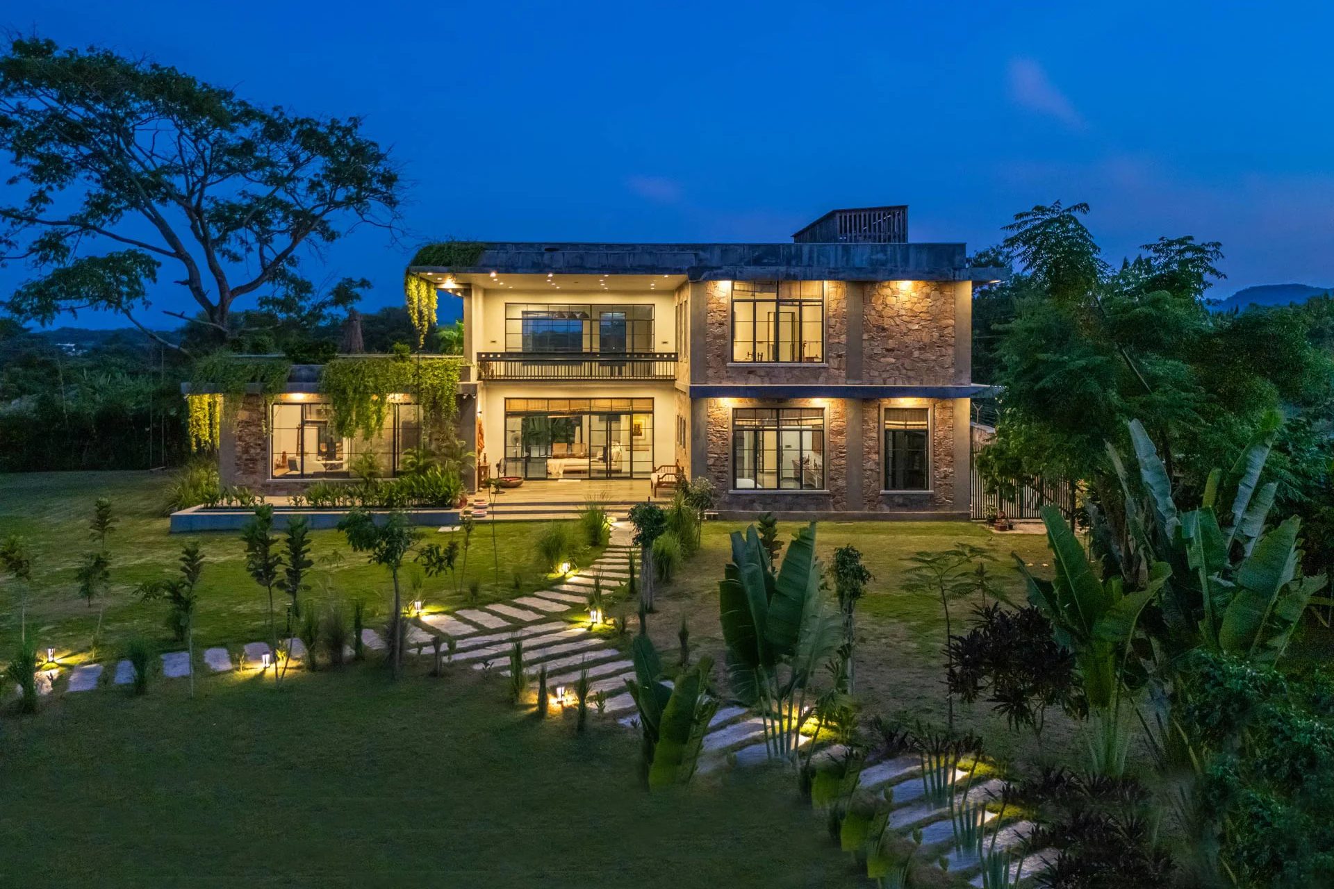 4 BHK Mountain View Villa in Udaipur - VODRJ235-Udaipur-banner