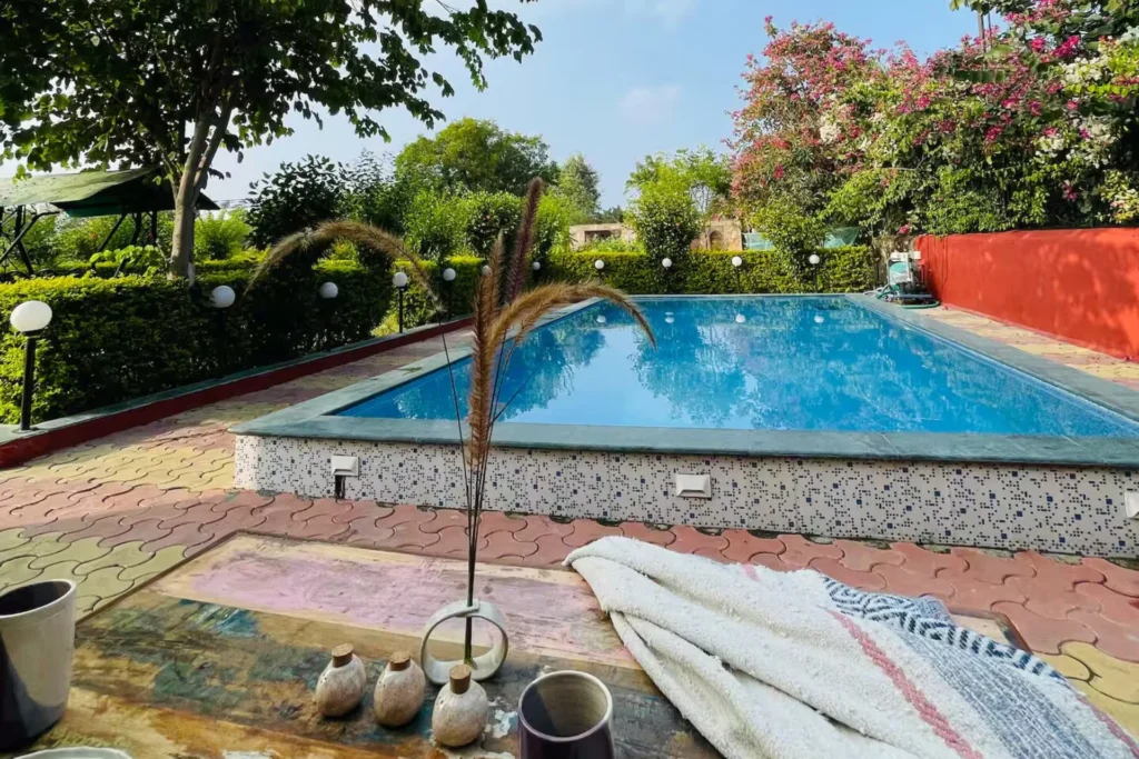 VODRJ237 – 3 BHK Villa With Swimming Pool In Udaipur