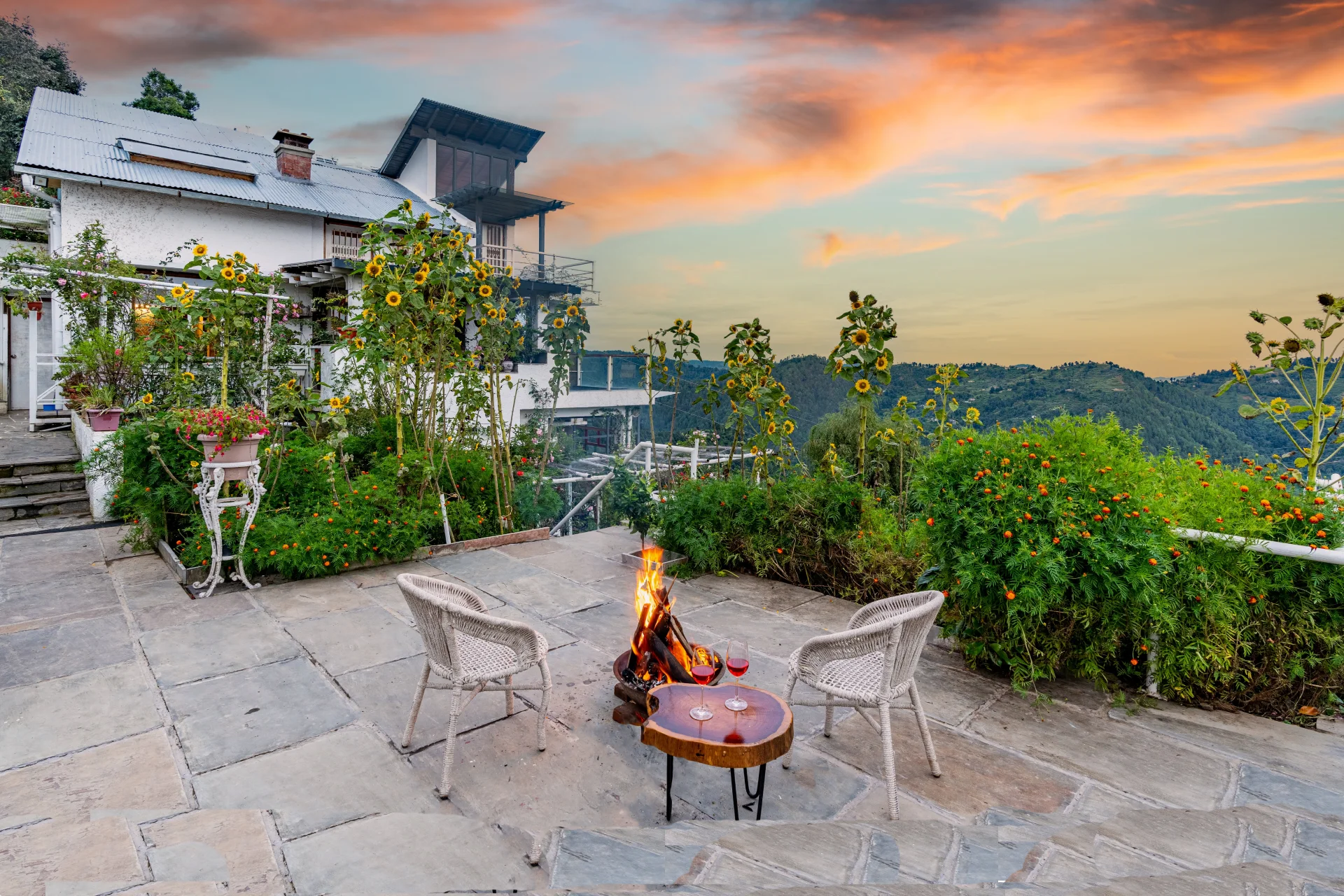 2 Bedroom Pet Friendly Villa In Mukteshwar - VODUK89-Mukteshwar-banner