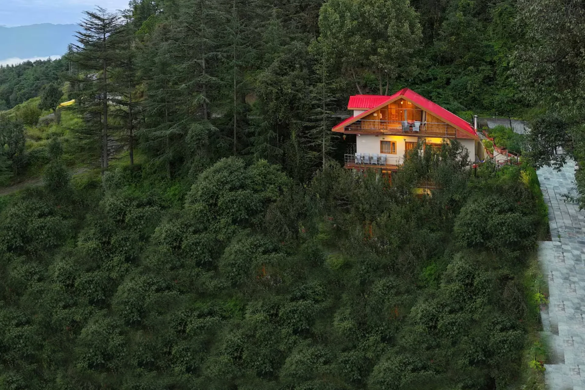 3 Bedroom Villa with Balcony in Shimla - VODHP20-Shimla-banner