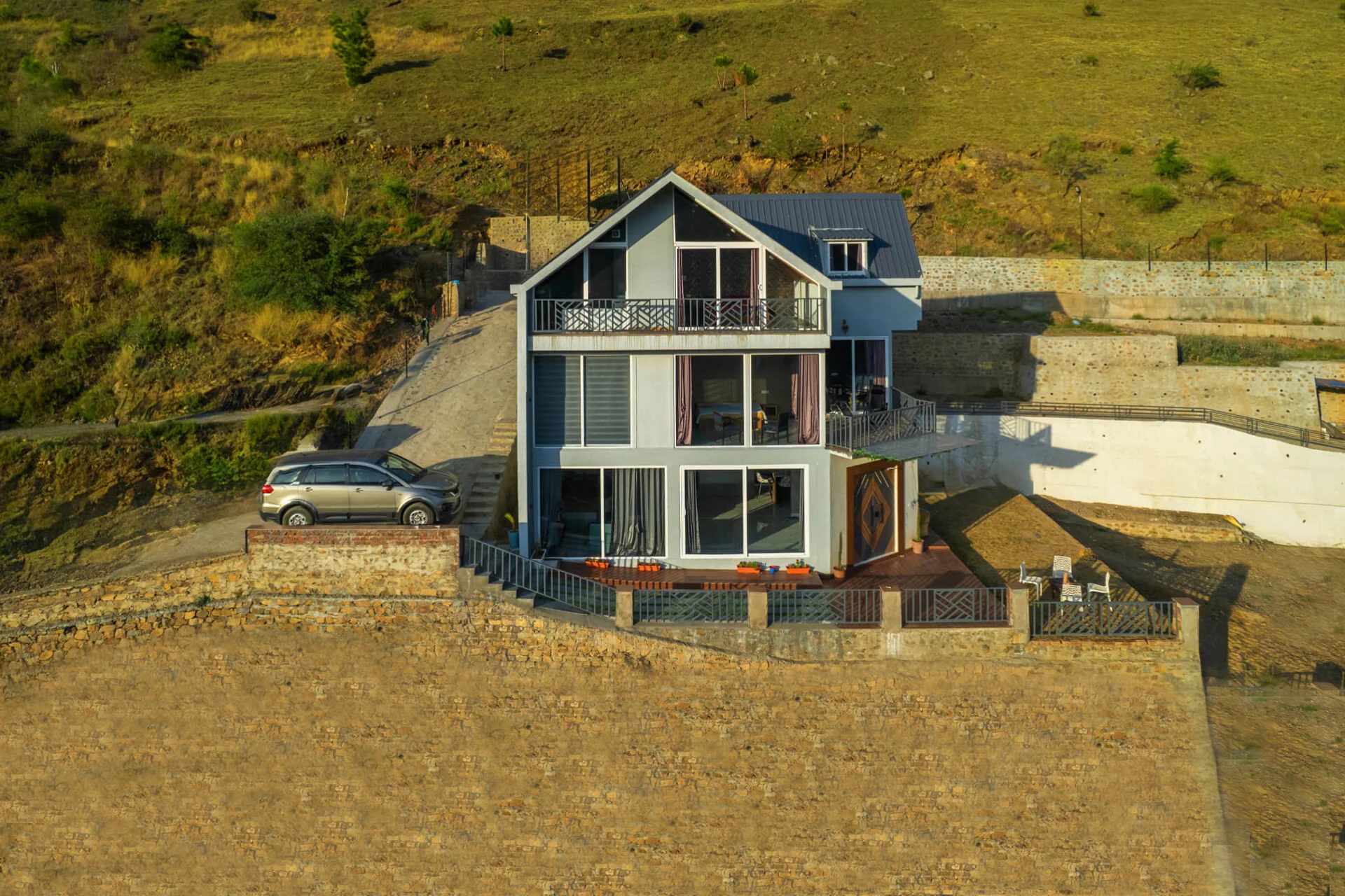 4 Bedroom Villa with Jacuzzi in Shimla - VODHP22-Shimla-banner