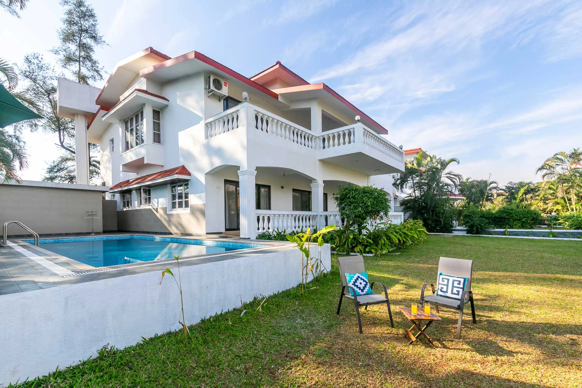 4 BHK Villa with Lawn - VODMH296-Lonavala-banner