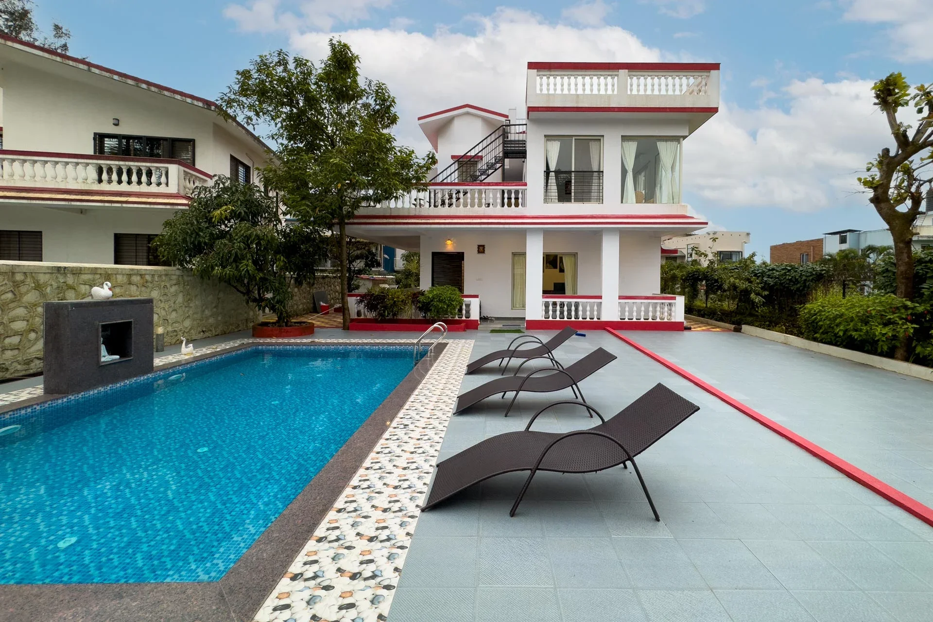 4 Bedroom Pvt Pool Villa In Lonavala - VODMH301-Lonavala-banner