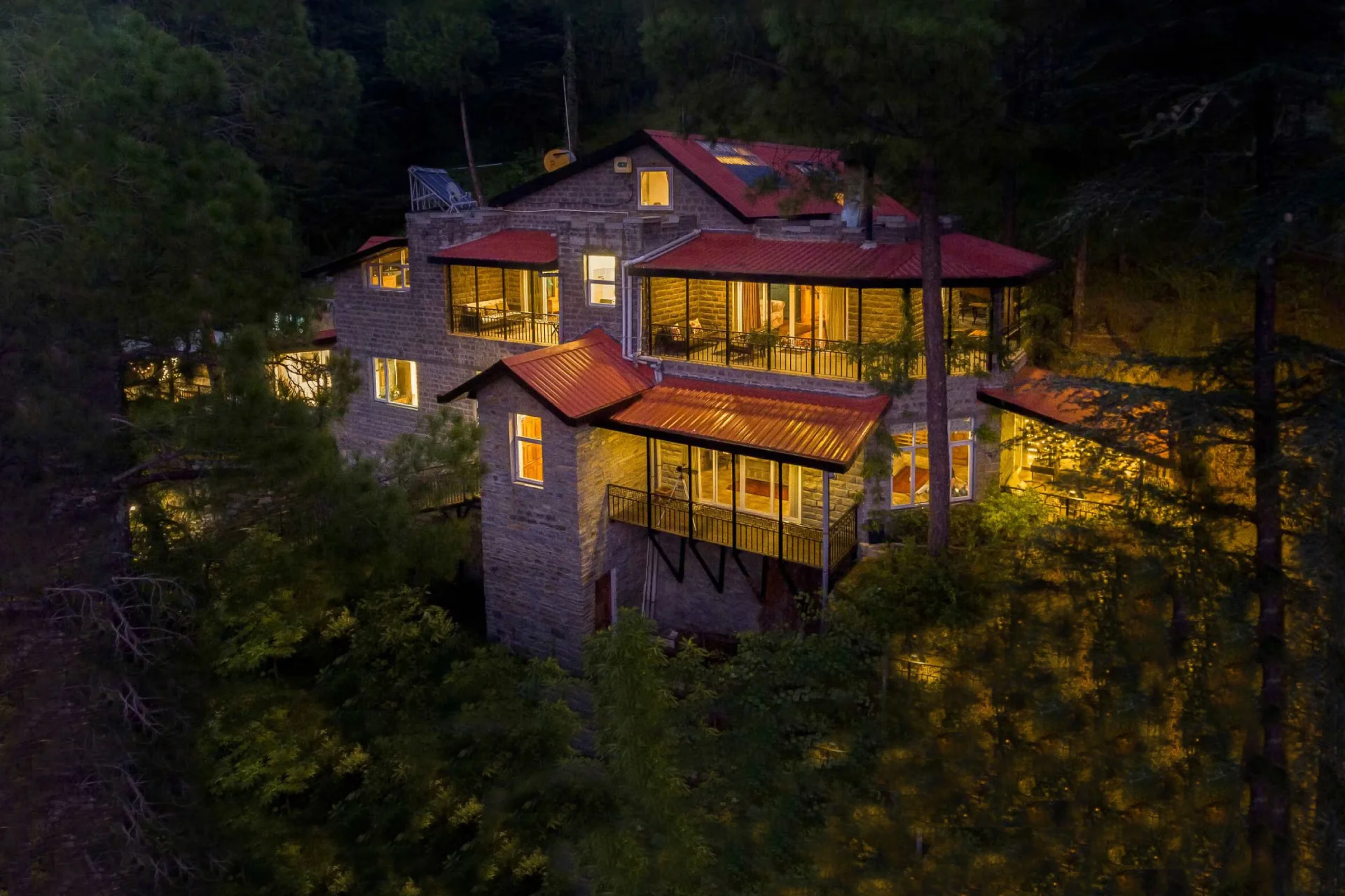 4 Bedroom Pet Friendly Villa In Shimla - VODHP26-Shimla-banner