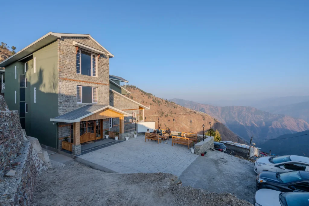 VODHP28 – 6 Bedroom Valley View Villa In Shimla