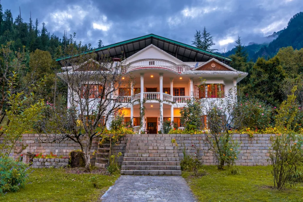 VODHP29 – 6 BHK Mountain View Villa In Manali
